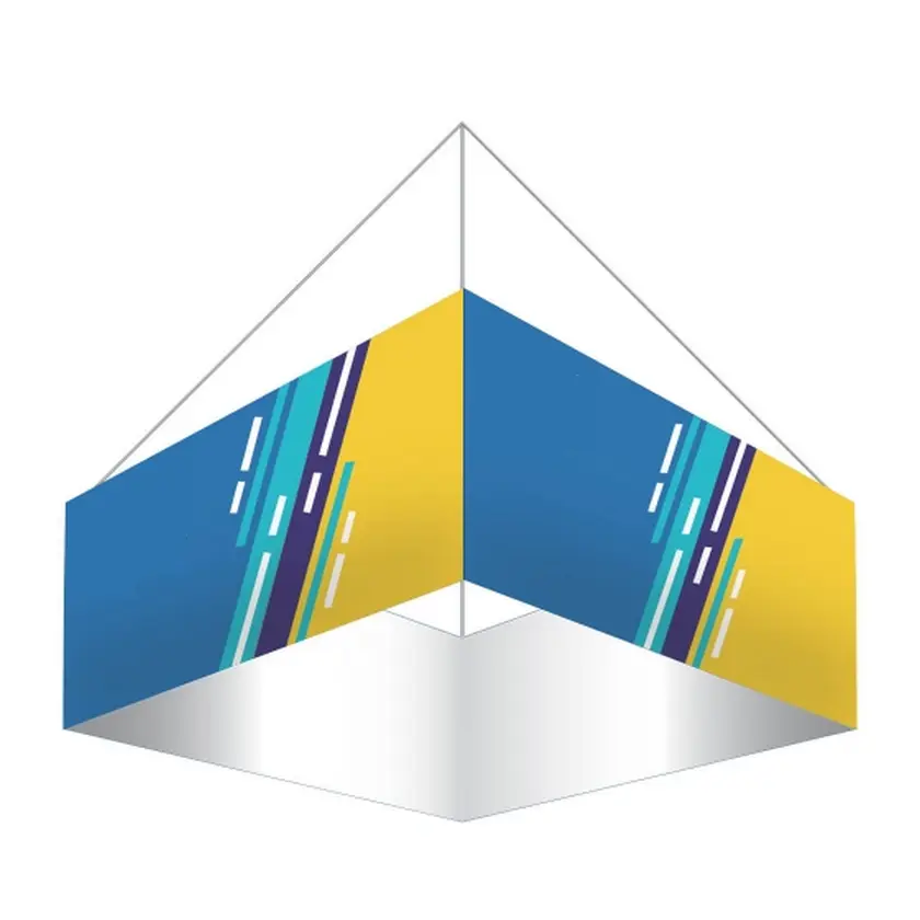 Квадратна стеля висить банер